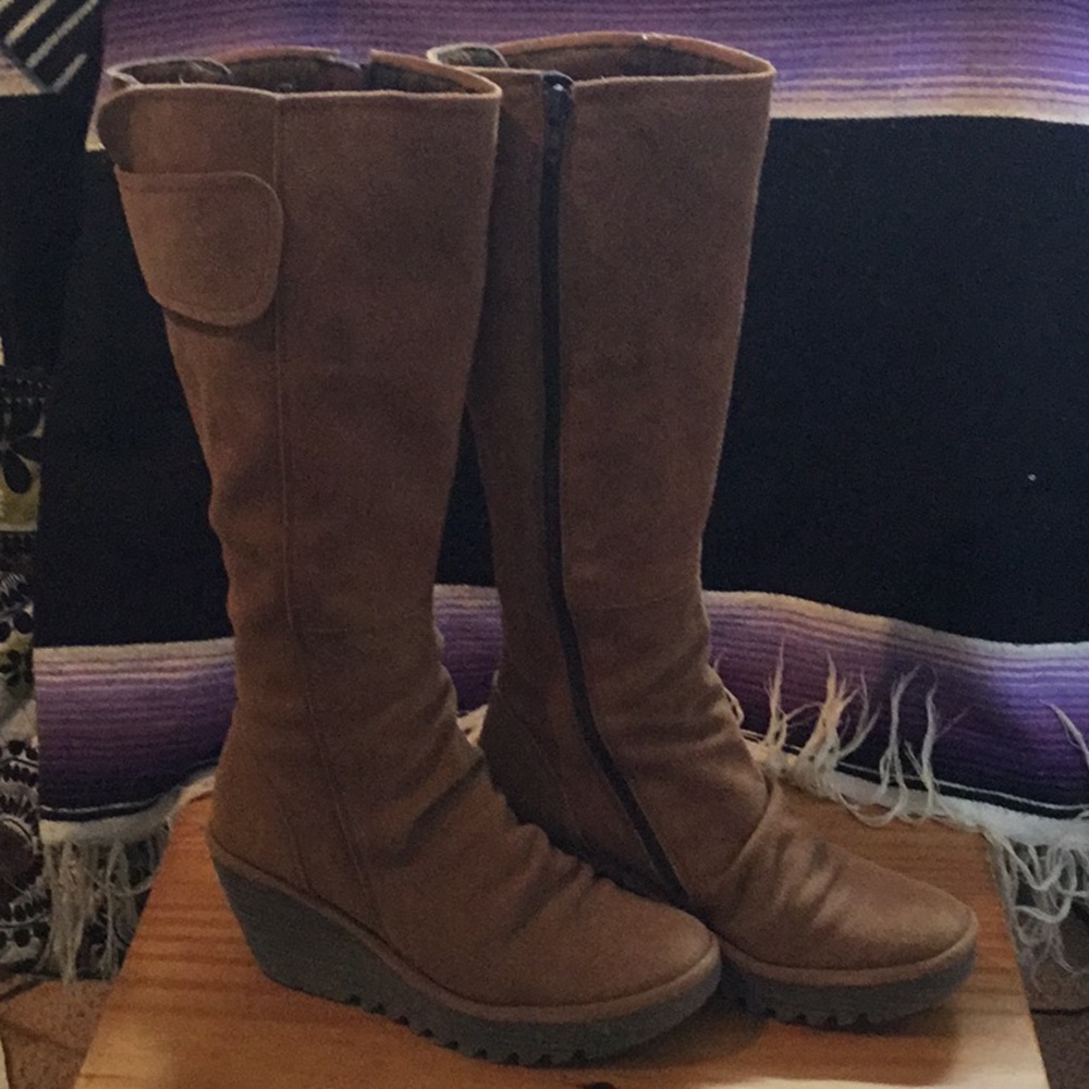 Fly London Yule Camel Suede Wedge Boot 37